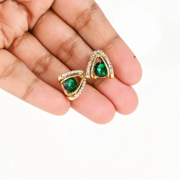 Beautiful Green Crystal Stone Stud Earrings for sale! Shop Online for cute stud earrings at Cutefunnystuff.com Hot selling products. Cute Funny Products, Gift shop online. Toronto Ontario Canada